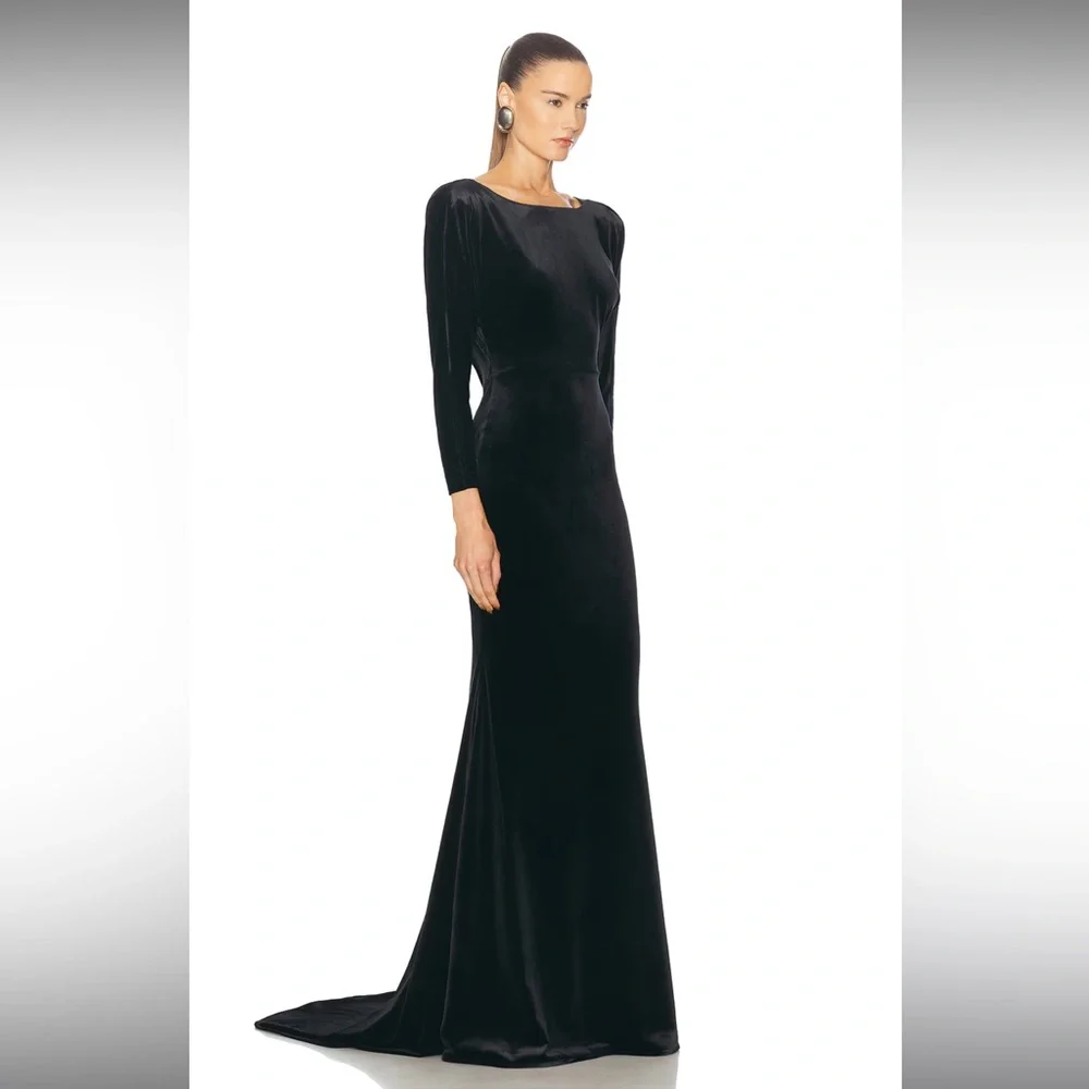 Alex Perry Black Long Sleeve Velvet Evening Gown - Picture 2 of 12